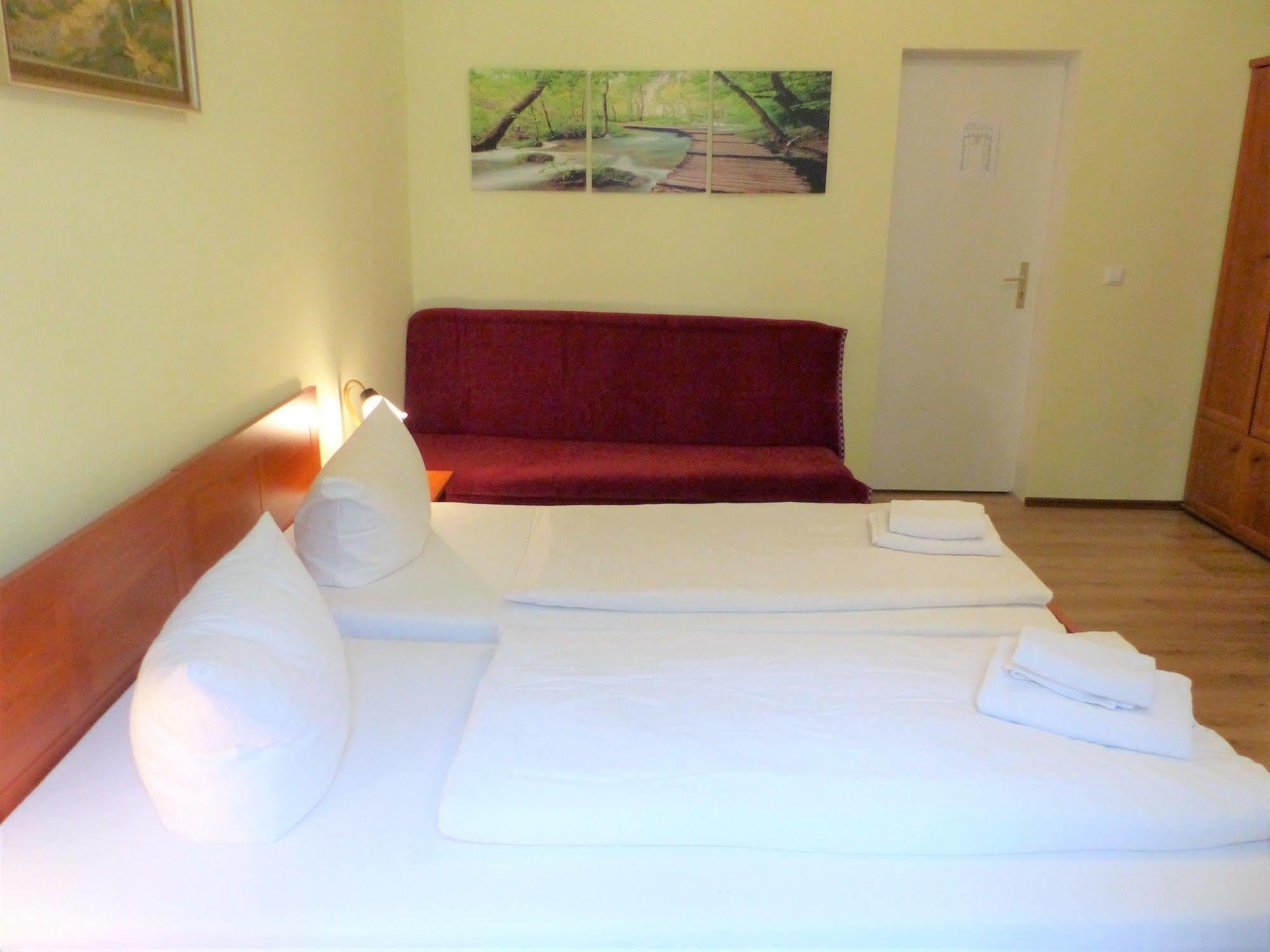 Hotel Eden Am Zoo Berlin Ngoại thất bức ảnh