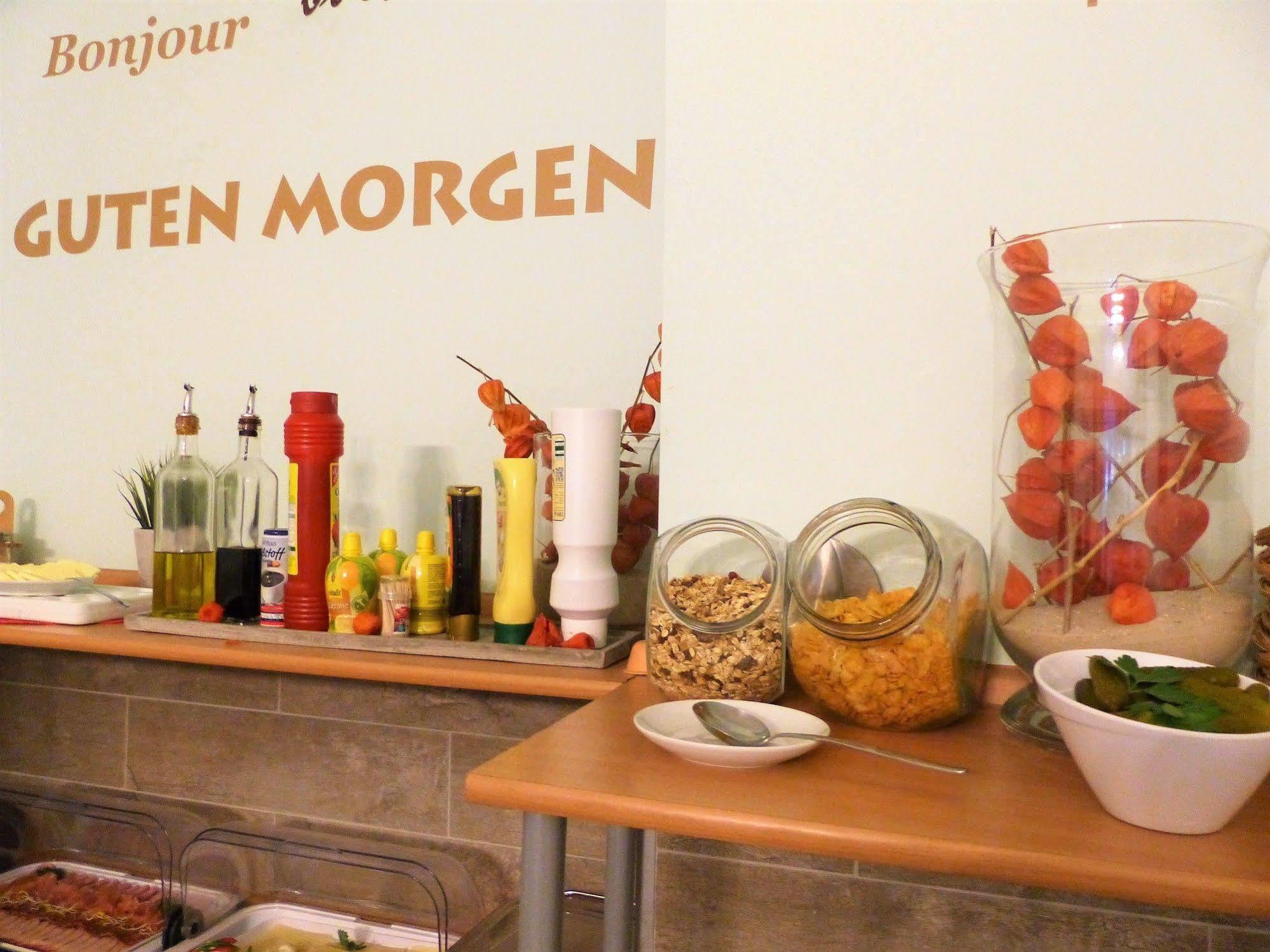 Hotel Eden Am Zoo Berlin Ngoại thất bức ảnh